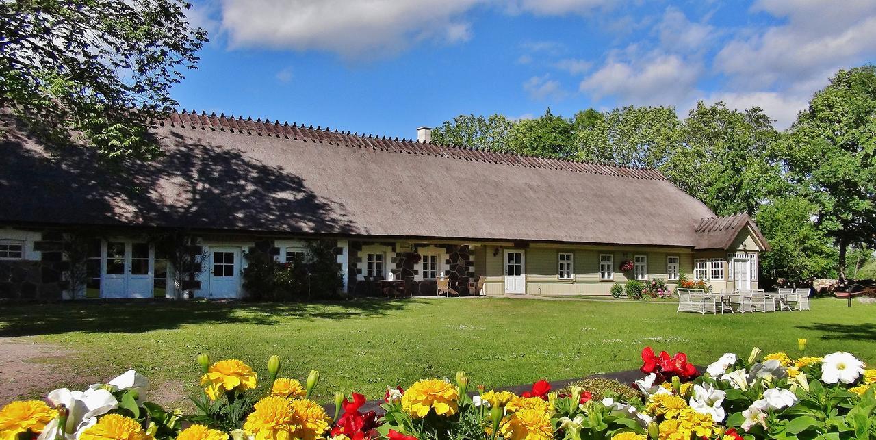 Vanatoa Farmhotel Koguva ภายนอก รูปภาพ