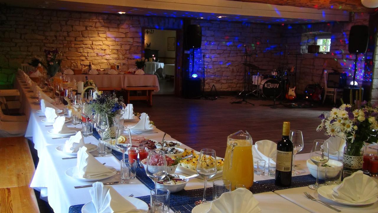 Vanatoa Farmhotel Koguva ภายนอก รูปภาพ